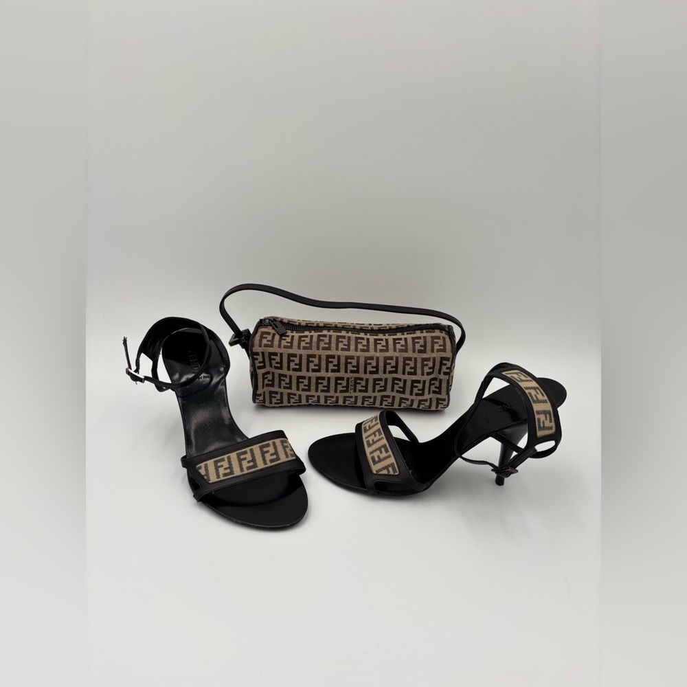 ❤️ Fendi Zucca FF Logo Canvas Ankle Strap Heels Size 37 A126P9O0